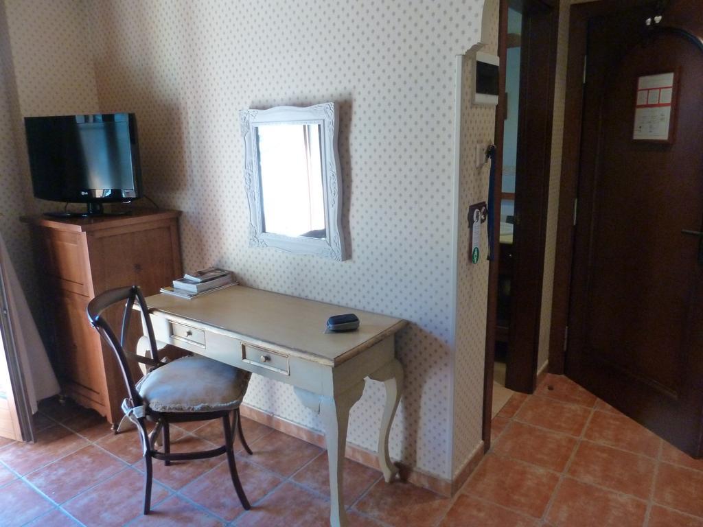 Hotel Bocale Sallent de Gállego Rom bilde
