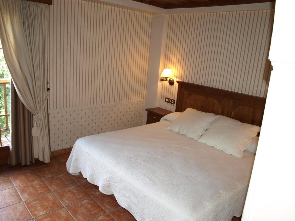 Hotel Bocale Sallent de Gállego Rom bilde